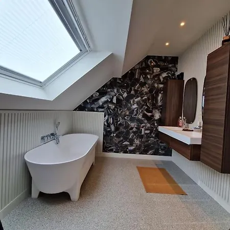 Atelier De - 6p Avec Parking Gratuit & Terrasse